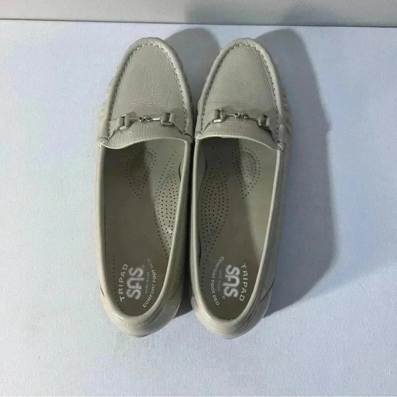 SAS METRO BEIGE PATENT LEATHER FLATS WOMEN'S SHOES SLIP-ON  CADUAL SIZE 9 1/5 - Picture 3 of 11